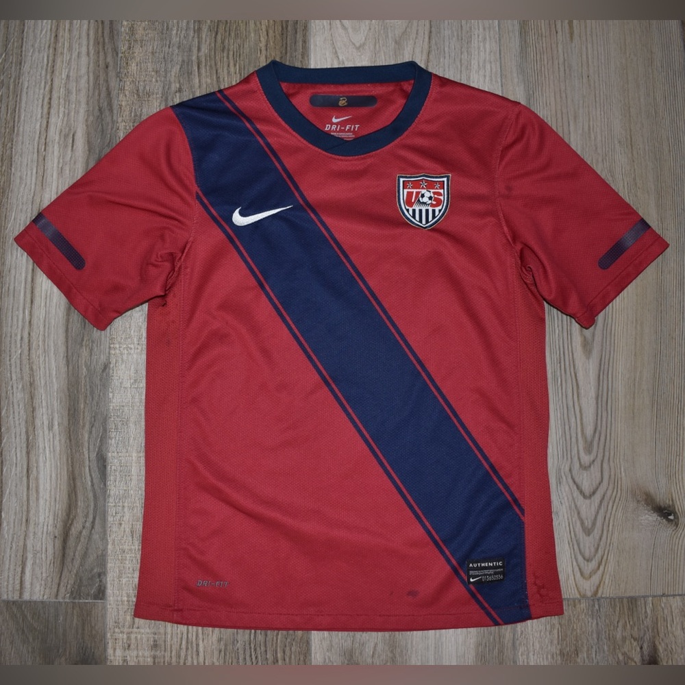 2010 USMNT Boy’s Medium Red Nike Soccer Jersey FIFA World Cup USA National Team